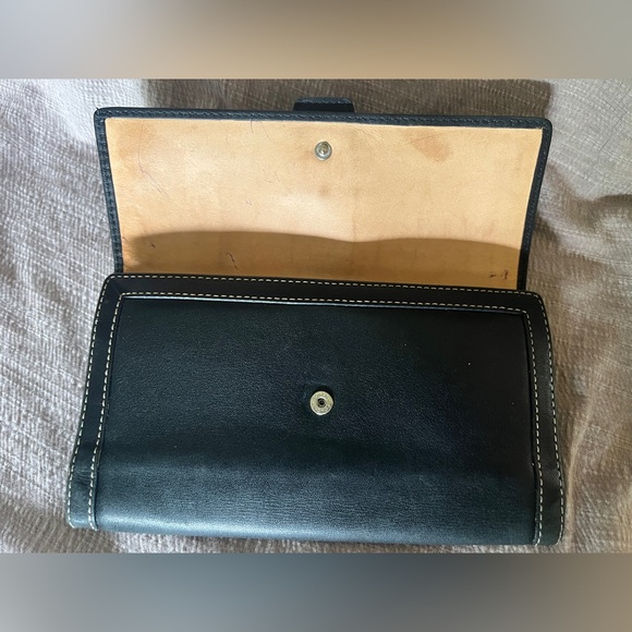 Coach SoHo Black Leather Trifold Wallet with Silver Buckle - Picture 9 of 15